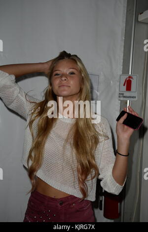 MIAMI, FL - 20. JULI: Die Tochter Jose Canseco besucht am 20. Juli 2013 die Mercedes-Benz Fashion Week Swim 2014 im Raleigh in Miami, Florida Stockfoto