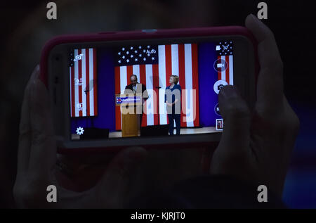 MIAMI, FL - 31. Juli: ehemalige First Lady und Außenministerin Hillary Rodham Clinton spricht während einer Kampagne Stop an der Florida International University am 31. Juli 2015 in Miami, Florida. Personen: Hillary Clinton Stockfoto