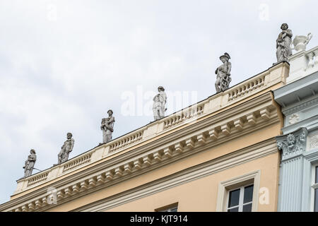 Skulptur des Museums Behnhaus Draegerhaus in Lübeck, Deutschland Stockfoto