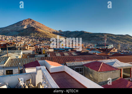 Foto im August 2017 in Potosi Bolivien, Südamerika: Blick über Potosi Stadt genommen Stockfoto