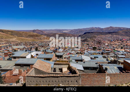 Foto im August 2017 in Potosi Bolivien, Südamerika: Blick über Potosi Stadt genommen Stockfoto