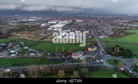 Luftaufnahme von Sporting Lodge Inns & Suites Greyhound Hotel, Warrington Road, Leigh, Greater Manchester, UK Stockfoto