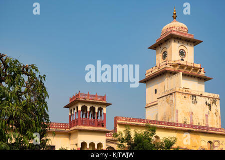 Clocktower neben dem Palast in Jaipur Stockfoto