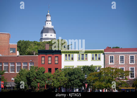 Blick auf die stadt Dock und die Maryland State House, das historische Annapolis, Maryland, USA. Stockfoto