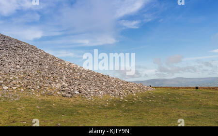 Königin Medb von Cairn auf Knocknarea, Sligo, Irland Stockfoto