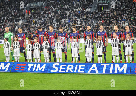 Turin, Italien. 26 Nov, 2017. juventus Team während der Serie ein Fußballspiel zwischen Juventus Turin und dem FC Crotone bei Allianz Stadion am 26. November 2017 in Turin, Italien. Credit: Fabio Udine/alamy leben Nachrichten Stockfoto