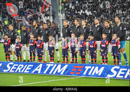 Turin, Italien. 26 Nov, 2017. crotone Team während der Serie ein Fußballspiel zwischen Juventus Turin und dem FC Crotone bei Allianz Stadion am 26. November 2017 in Turin, Italien. Credit: Fabio Udine/alamy leben Nachrichten Stockfoto