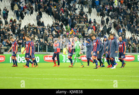 Turin, Italien. 26 Nov, 2017. Während der Serie ein Fußballspiel zwischen Juventus Turin und dem FC Crotone bei Allianz Stadion am 26. November 2017 in Turin, Italien. Credit: Antonio polia/alamy leben Nachrichten Stockfoto