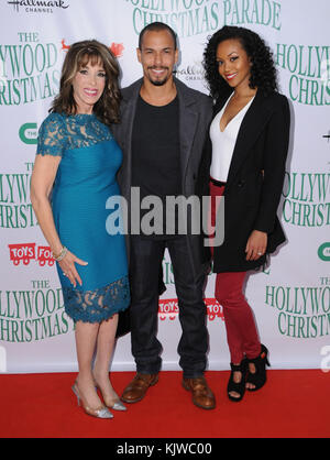 Hollywood, CA, USA. 26 Nov, 2017. 26. November 2017 - Hollywood, Kalifornien - kate Linder, bryton James, Misael Morgan. Die 86. jährliche Hollywood Christmas Parade am Hollywood Blvd. in Hollywood. Photo Credit: Birdie Thompson/admedia Credit: Birdie Thompson/admedia/zuma Draht/alamy leben Nachrichten Stockfoto