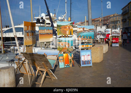 Gemälde zum Verkauf, saint St Tropez Hafen, Port, Riviera, Cote d'Azur, Südfrankreich Stockfoto