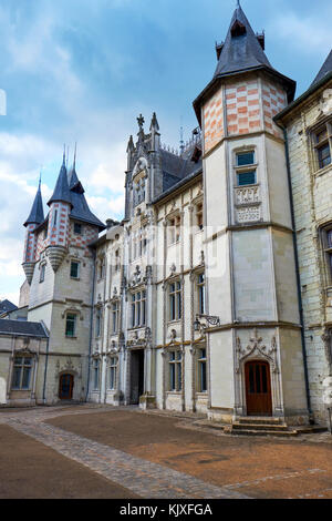 Das Rathaus im historischen Saumur im Loire-Tal Frankreich. Stockfoto