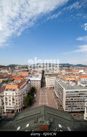 Ungarn, Budapest, Blick auf das Stadtzentrum mit der Szent Istvan Square ab St Stephen's Basilica gesehen. Stockfoto