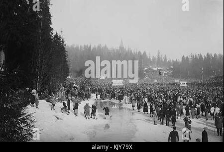 Holmenkollen 1930 Zuschauer Stockfoto