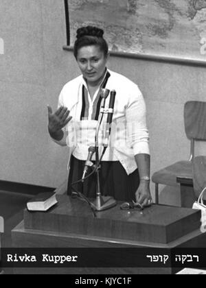 Rivka Kuper und Zeuge im Prozess gegen Adolf Eichmann im Jahr 1961 Stockfoto