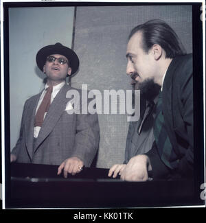 (Porträt von Frankie Laine und Mitch Miller, New York, N.Y., zwischen 1946 und 1948) (LOC) (5354182221) Stockfoto