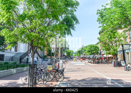 Burlington. usa - 28 Mai, 2016: Church Street Marketplace im historischen Viertel von Burlington, Vermont, USA. Stockfoto