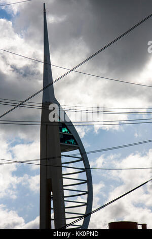 Ansicht der Spinnaker Tower, Portsmouth, Hampshire, England Stockfoto