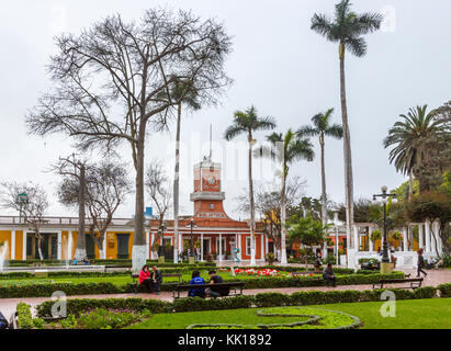 Historische Gebäude Erbe und Architektur: Biblioteca oder Bibliothek, in den Parque Municipal Park im Stadtteil Barranco, Lima, Peru Stockfoto