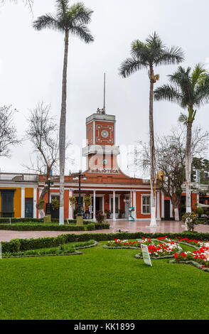 Historische Gebäude Erbe und Architektur: Biblioteca oder Bibliothek, in den Parque Municipal Park im Stadtteil Barranco, Lima, Peru Stockfoto