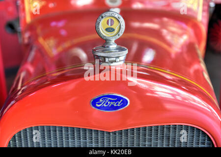 Ponce, Puerto Rico - Dezember 27, 2015: Ford firetruck im Parque de bombas (Park von Pumpen) firehouse Museum in Ponce, Puerto Rico. Stockfoto