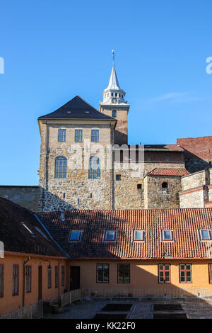 Die Akershus Festung oder Burg Akershus ist eine mittelalterliche Burg, erbaut zum Schutz von Oslo, der Hauptstadt Norwegens. Es hat auch als königliche Resi verwendet. Stockfoto