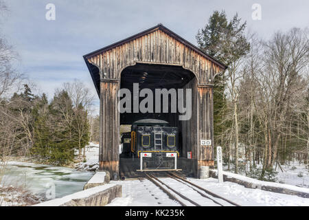 Clark's Trading Post Covered Bridge in Lincoln, New Hampshire. Stockfoto