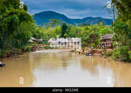 Ein Dorf in der Nähe der Inle See im Shan Staat, Myanmar Stockfoto