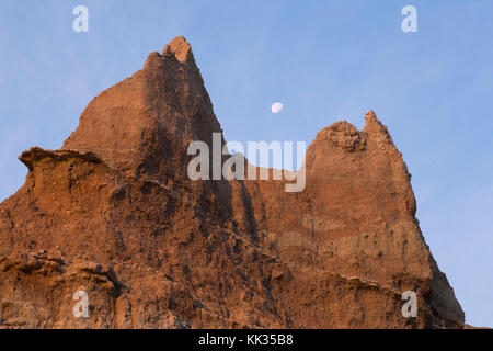 Mond über Badlands, Badlands National Park, Sd Stockfoto