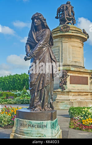 Statue von Lady Macbeth, Teil der Gower Memorial, in Bancroft Gärten Stratford-upon-Avon, Warwickshire. Stockfoto