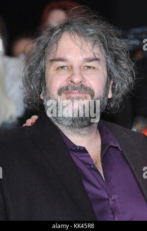 Peter Jackson nimmt an den Hobbit: Die Schlacht der Fünf Heere Weltpremiere im Odeon Leicester Square und dem Empire IMAX in London. © Paul Treadway Stockfoto