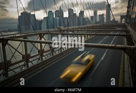 Die Brooklyn Bridge New York - 26/05/2012 - Sonnenuntergang über Manhattan vom Brooklyn Brücken - Sylvain Leser/le pictorium Stockfoto