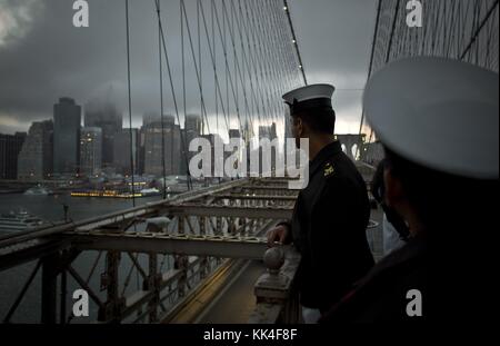 Brooklyn's Bridge New York - 26/05/2012 - - Brooklyn's Bridge New York - Sonnenuntergang über Manhattan von den Brooklyn Bridges - Sylvain Leser / Le Pictorium Stockfoto