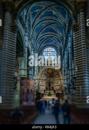 Siena Catedral, Interieur, Skulpturen und Decke Stockfoto