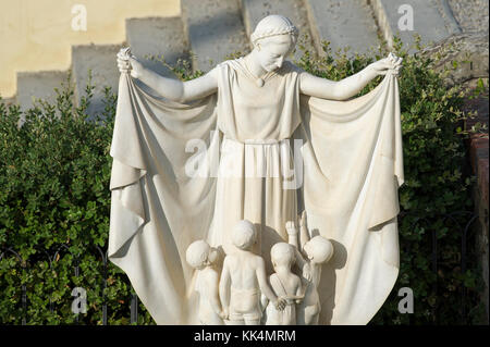 Cimitero delle Porte Sante vor der Basilika San Miniato al Monte (Basilika des Heiligen Minias auf dem Berg) in Florenz, Toskana, Italien. 29 Augus Stockfoto