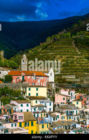 Italien. Ligurien. Der Nationalpark der Cinque Terre UNESCO-Weltkulturerbe. Das Dorf von Vernazza Stockfoto