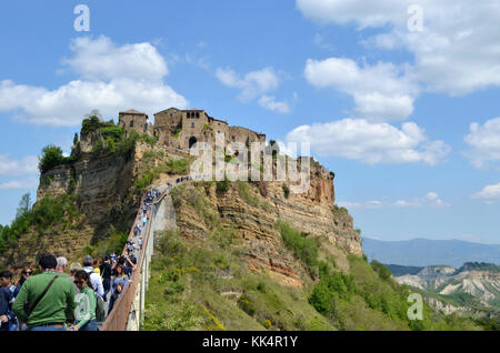 Italien, Latium: CIVITA DI BAGNOREGIO, durch die Etrusker vor über 2500 Jahren gegründet, die zu den schönsten Dörfern in Italien aufgeführt. Auch bekannt als Stockfoto