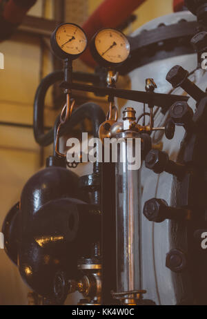 Ansicht eines alten Manometers. Stockfoto