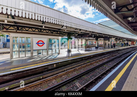 London, Großbritannien - 23 September: Dies ist Golders Green Tube Station, die North West London und Dienstleistungen der nördlichen Linie auf sep befindet. Stockfoto