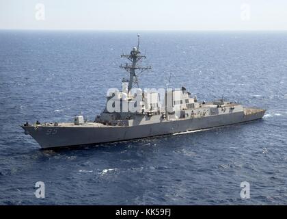 Die geführte Anti-raketen-Zerstörer USS James e Williams ddg 95 Transite am Roten Meer, Rotes Meer, 2012. Mit freundlicher Mass Communication Specialist 3. Klasse Daniel meshel/US Navy. Stockfoto