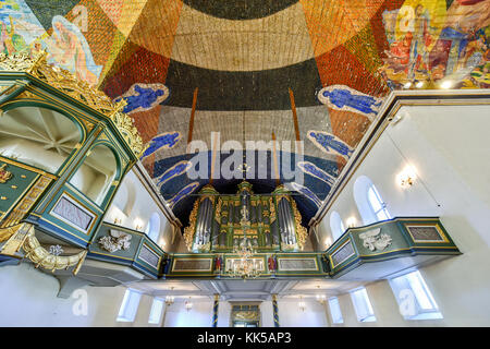 Oslo, Norwegen - 28. Februar 2016: Decke Deko von norwegischen Maler Hugo lous Mohr im Inneren der Kathedrale von Oslo (Norwegen). Stockfoto