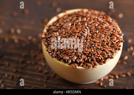 In Houten Organic Food Konzept Leinsamen Stockfoto