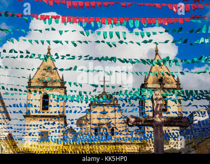 Sao Joao Festival Dekorationen vor der Sao Francisco Convent, Altstadt, Salvador, Bundesstaat Bahia, Brasilien Stockfoto