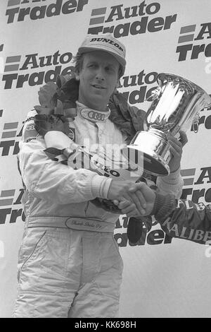 Frank Biela auf dem Podium, 1996 British Touring Car Championship runde Öffnung, Donington Park 8. April. Stockfoto