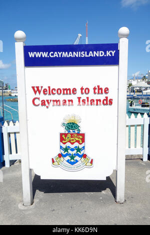 Waterfront und der Innenstadt von Georgetown auf Grand Cayman in der Cayman Islands. Stockfoto