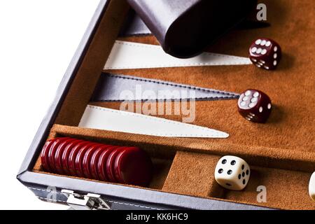 Backgammon Tisch mit Materialien Stockfoto
