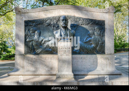 William Jay gaynor Memorial in cadman Plaza Downtown Brooklyn. Es ehrt William Jay Gaynor, Journalist, Anwalt, Richter des Obersten Gerichtshofs, Brooklyn Stockfoto