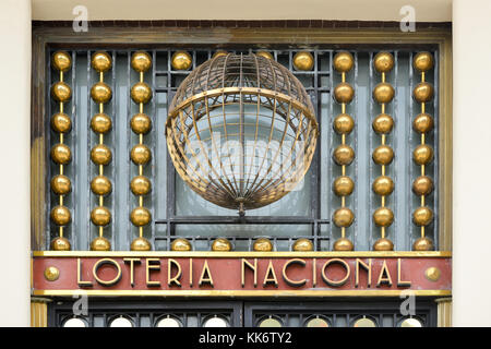 Mexiko City, Mexiko - Juli 7, 2013: National Lottery Gebäude (loteria Nacional De Mexiko) am Paseo de la Reforma in Mexiko Stadt. Stockfoto