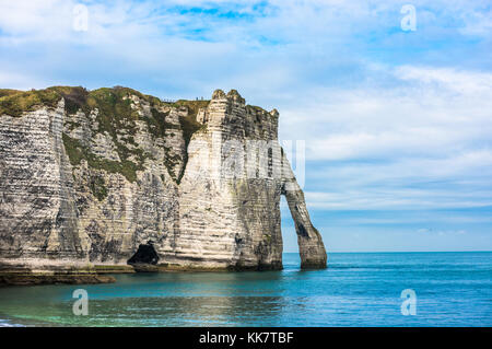 Weiße Klippen von Etretat und die Alabasterküste, Normandie, Frankreich Stockfoto