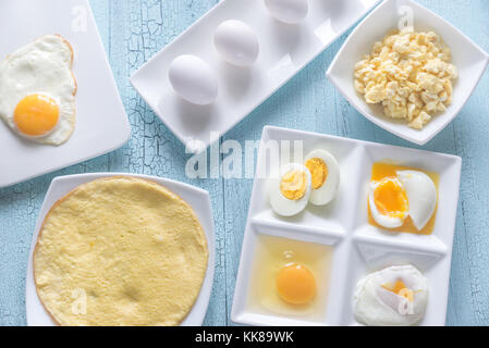 Vielzahl von Eierspeisen Stockfoto