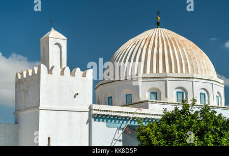 Weiße Moschee in der Medina von kairouan. zum Unesco Welterbe in Tunesien Stockfoto